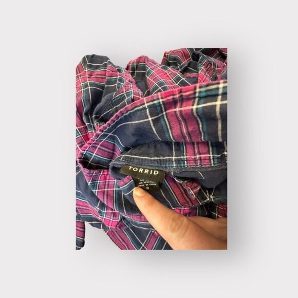 Women’s Torrid Red and Blue Plaid Camp Top 0 L Large 12 - Picture 2 of 9